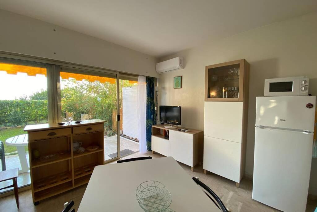 C037-Nice Studio With Garden And Parking - Near Beach 戛纳 外观 照片